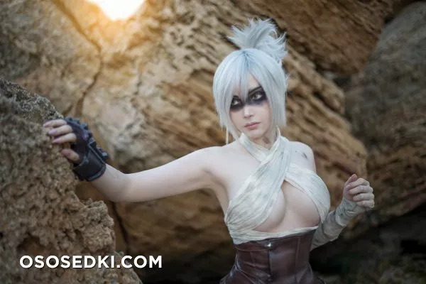 SayaTheFox - Riven (League Of Legends) - 3