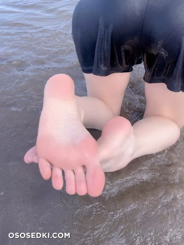 Vinnegal - Feet - 180
