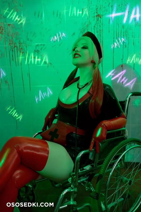 Lada Lyumos - Harley Quinn [Nurse] (DC) - 11
