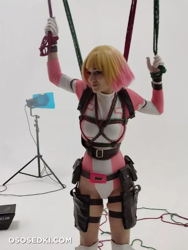 DonnaLoli - Gwenpool - 55