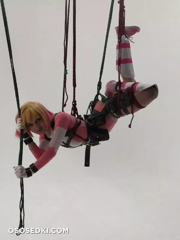 DonnaLoli - Gwenpool - 73