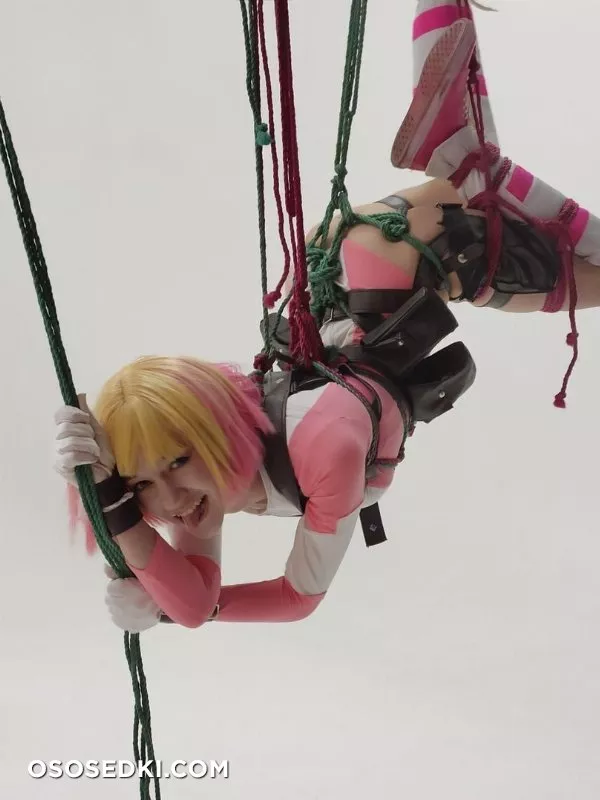 DonnaLoli - Gwenpool - 74