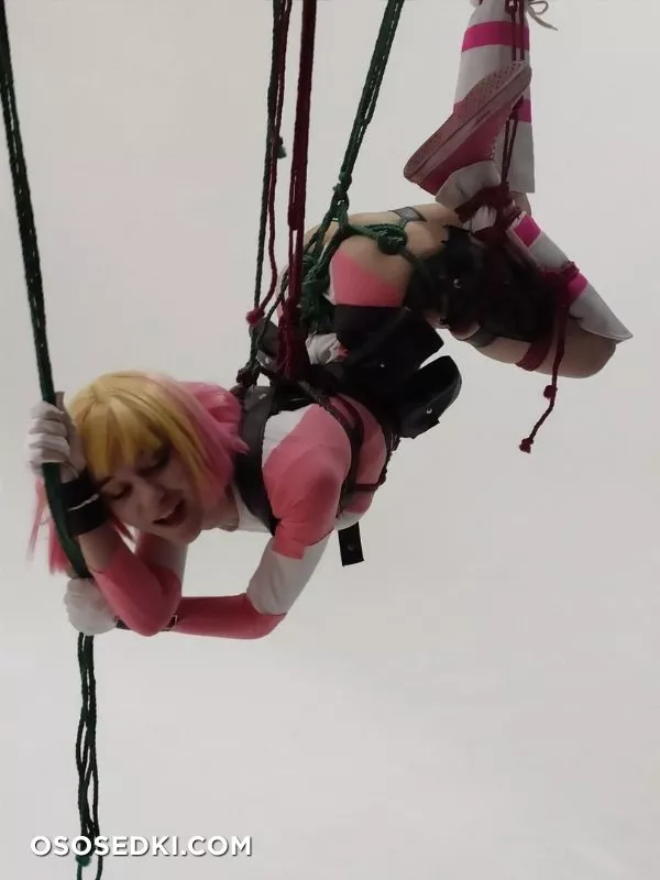 DonnaLoli - Gwenpool - 75