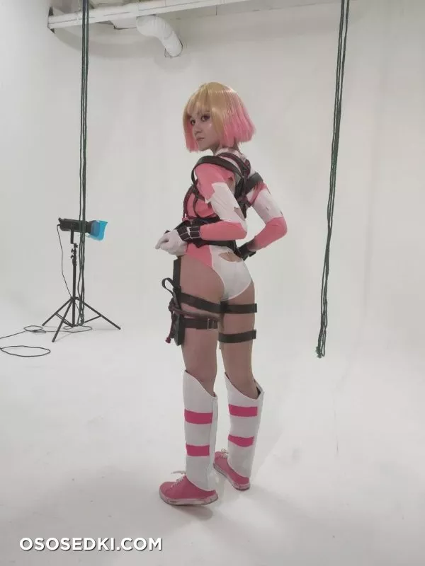 DonnaLoli - Gwenpool - 82