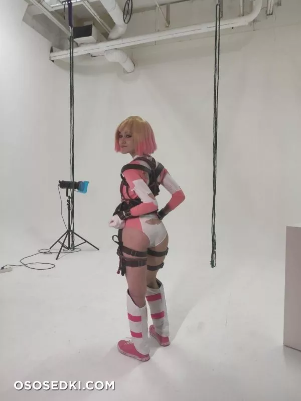 DonnaLoli - Gwenpool - 83