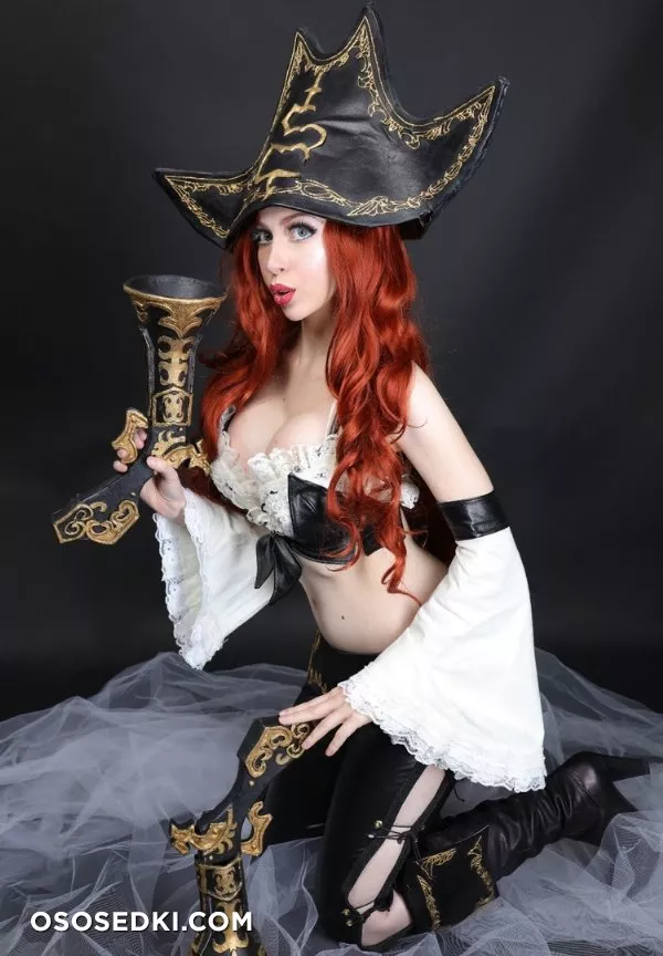Lucy Lein - Miss Fortune - 3