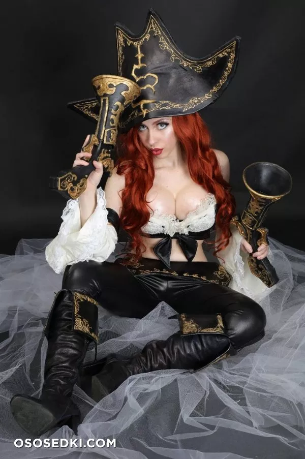 Lucy Lein - Miss Fortune - 5