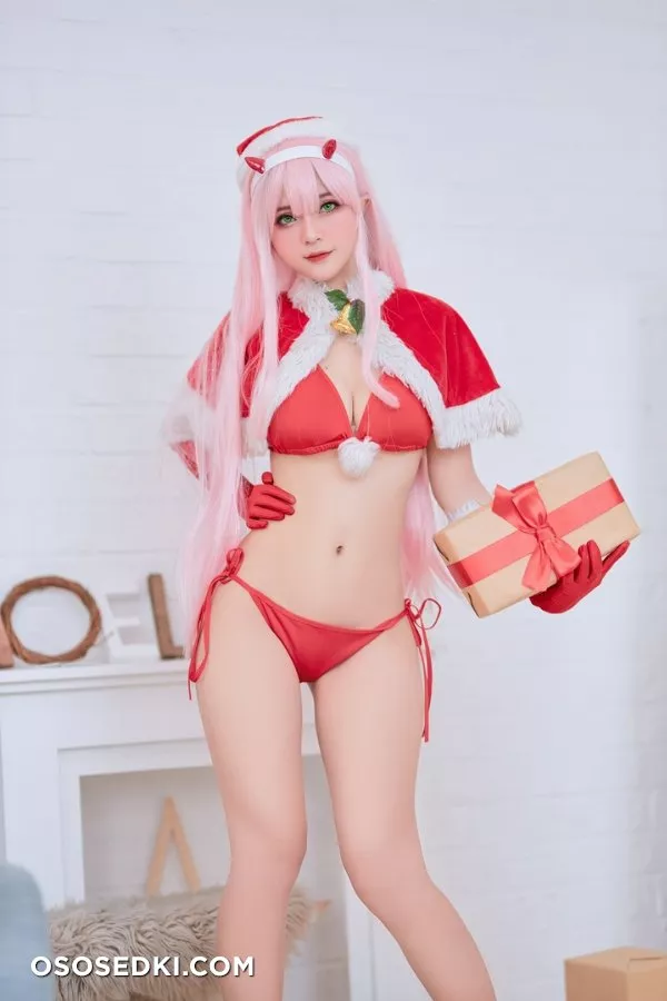 Azami - Zero Two (Christmas) - 2