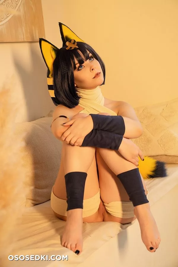 Helly Valentine  - Ankha - 9