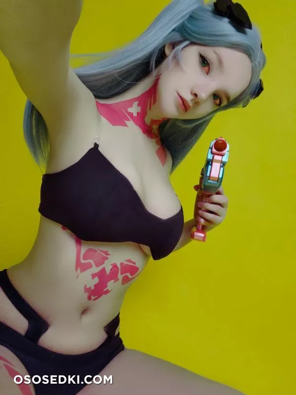 Lyvlas - Rebecca - 24