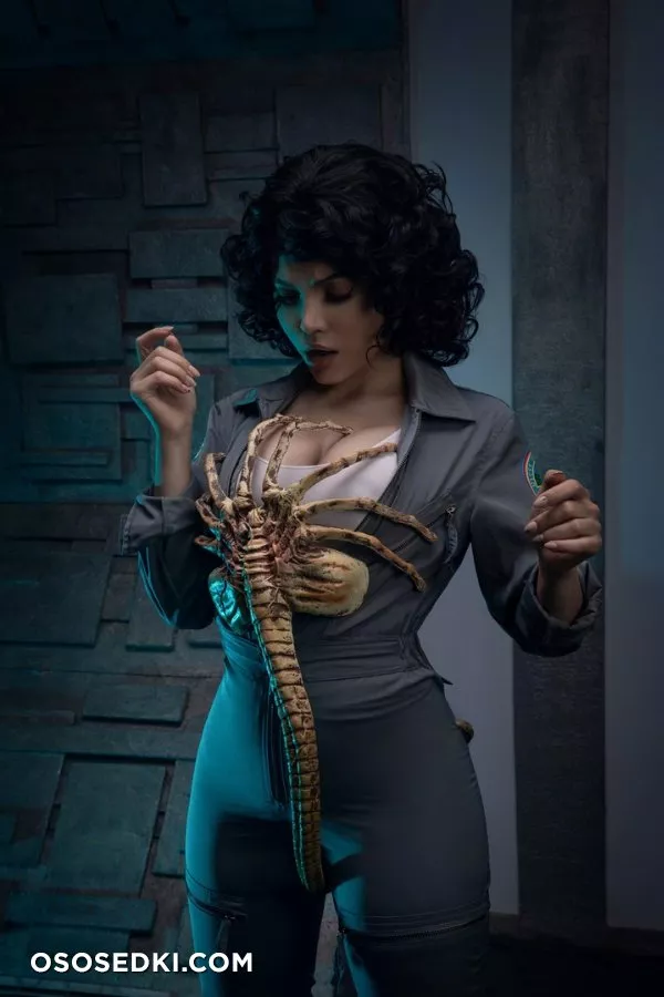 Kalinka Fox - Ellen Ripley - 18