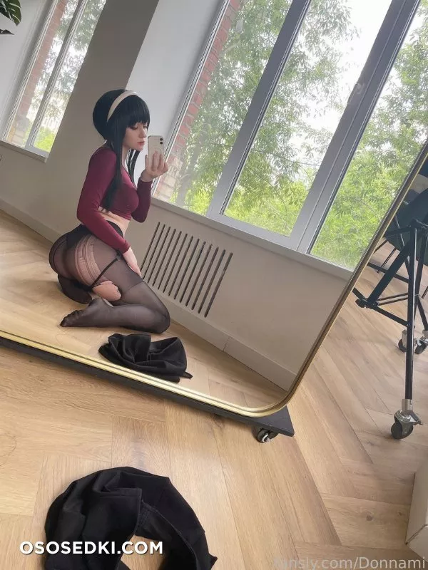 Donna loli - Yor Forger - 16