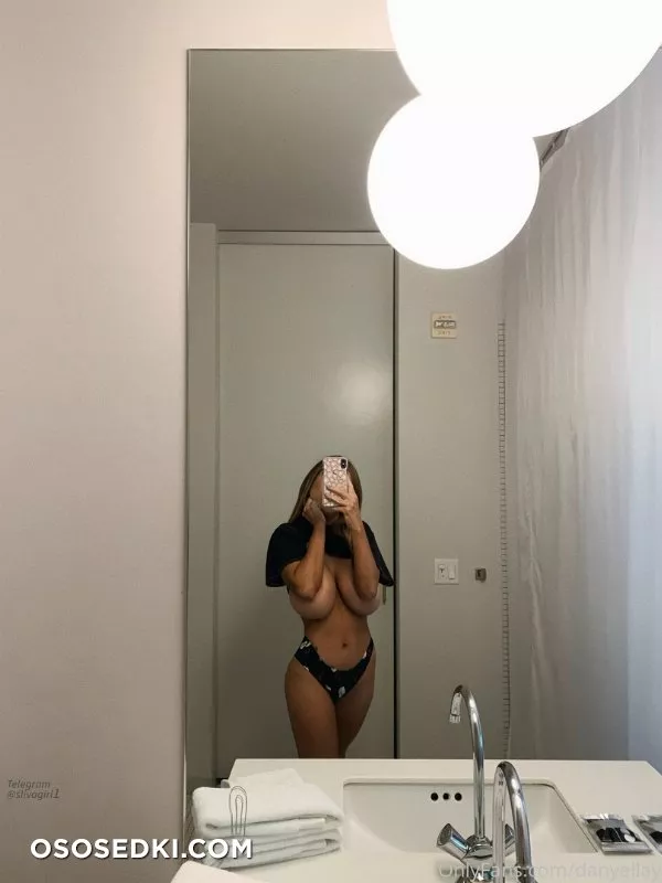 (Onlyfans - danyellay) Danielley Ayala - 142