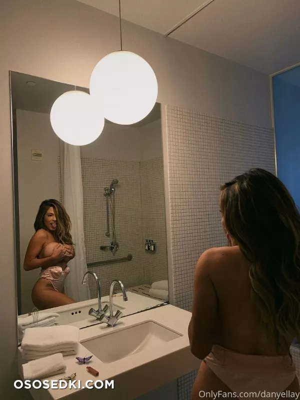 (Onlyfans - danyellay) Danielley Ayala - 152