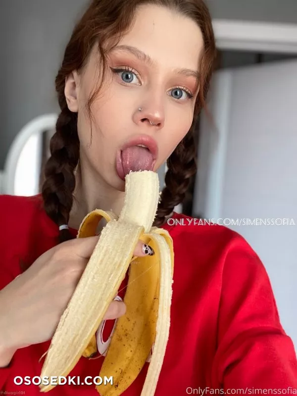 (Onlyfans/Fansly - simenssofia) Sofia Simens - 222