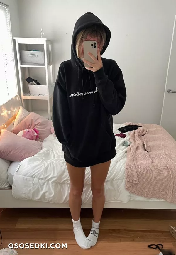 (Onlyfans - Mila Sobolov) Mila Sobolov - 986