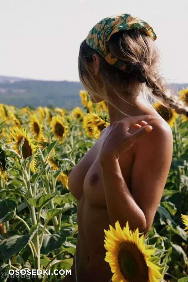 (Onlyfans - mathildtantot) Mathilde Tantot - 539