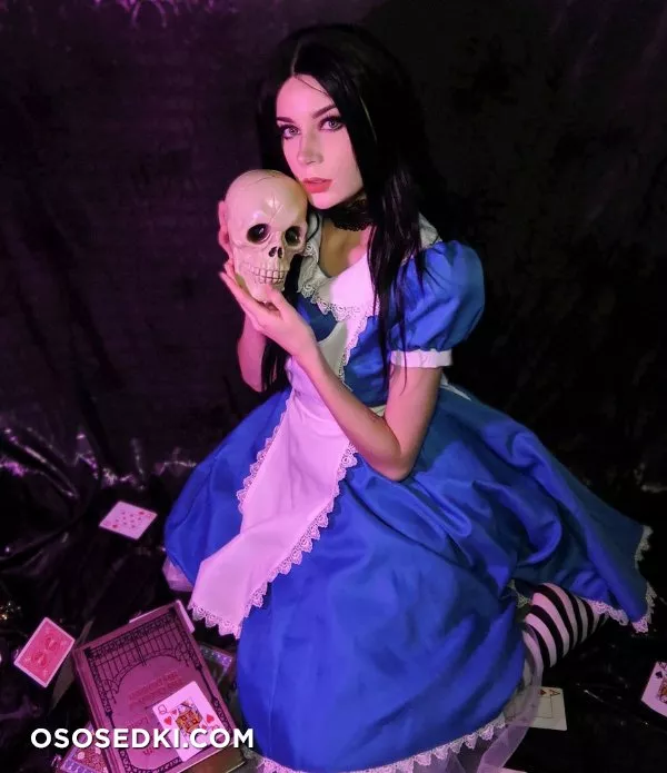Gremlynne - Alice in wonderland - 18