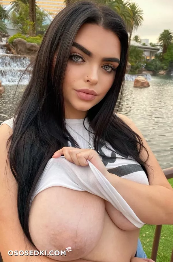 Kaylee (twitter) - 23