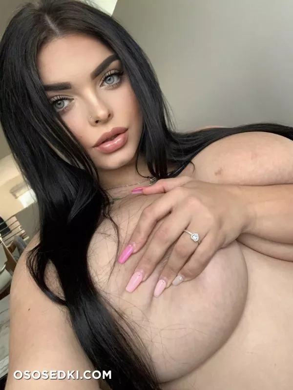 Kaylee (twitter) - 53
