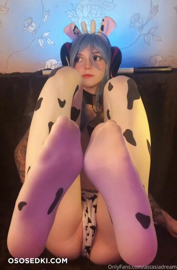 Astasia Dream - Cow - 17