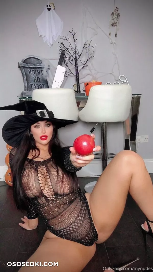 My Nudes / Bondeg Slut - 71