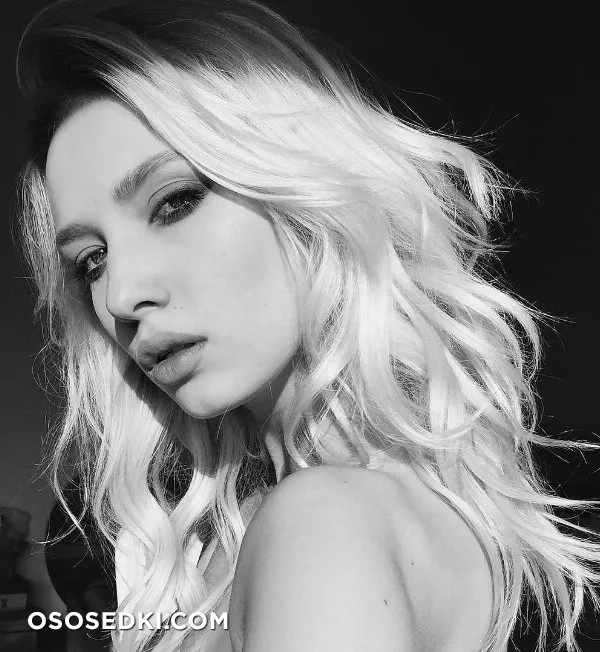 Monica Wasp - 81
