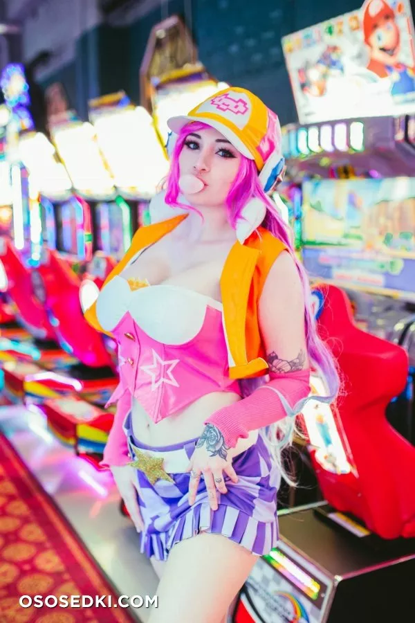 Kayla Erin | Miss Fortune - 7