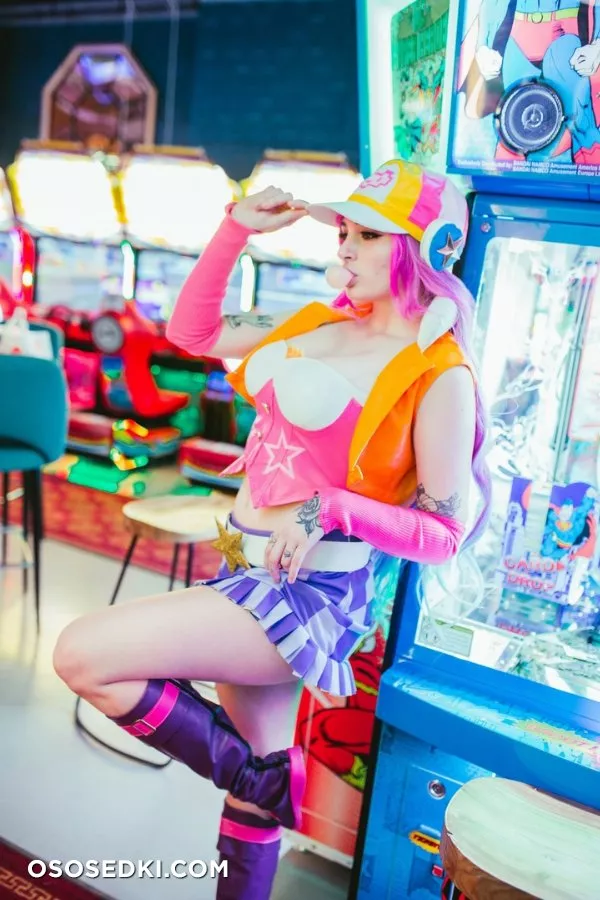 Kayla Erin | Miss Fortune - 8