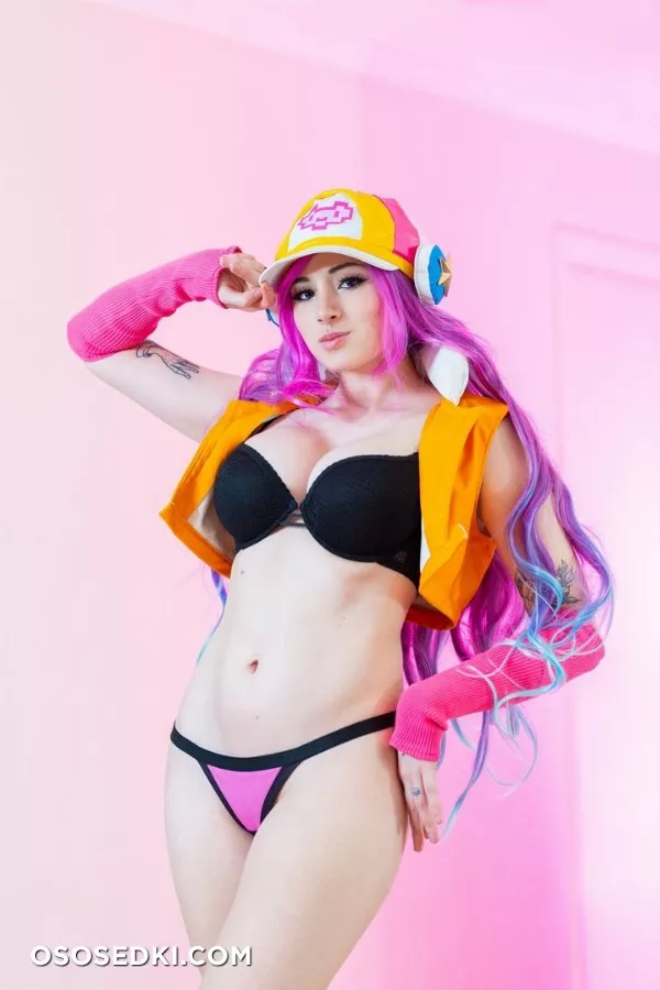 Kayla Erin | Miss Fortune - 12