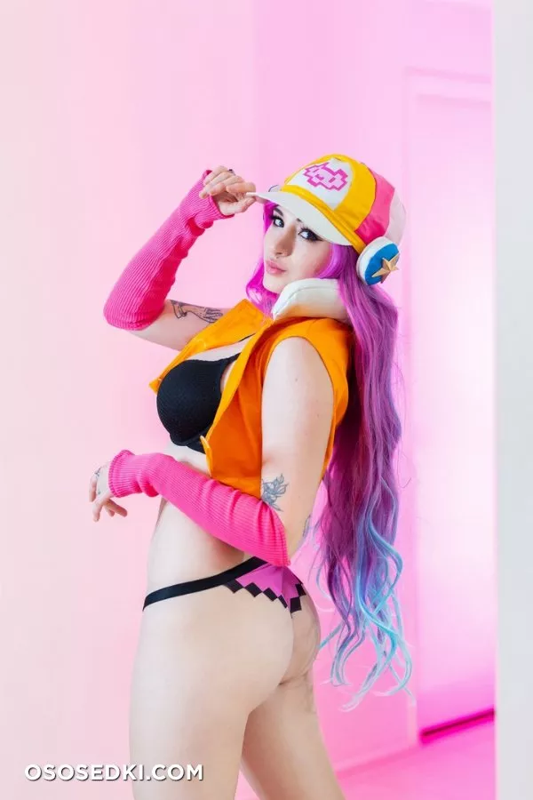 Kayla Erin | Miss Fortune - 16