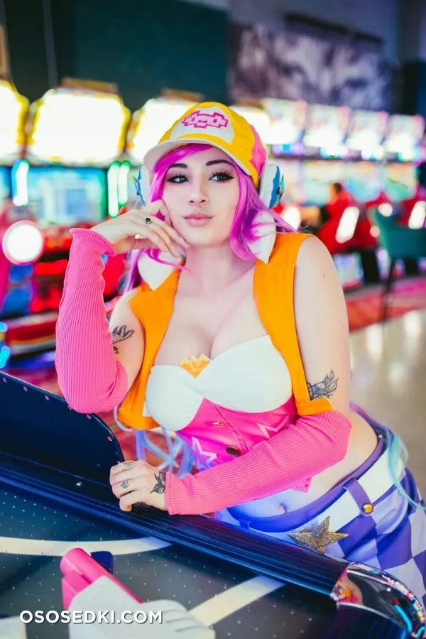 Kayla Erin | Miss Fortune - 24