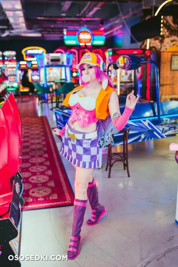 Kayla Erin | Miss Fortune - 29