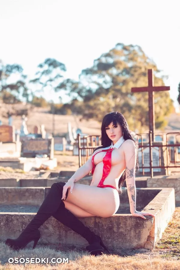 Kayla Erin - Vampirella - erotic patreon cosplay set - 12