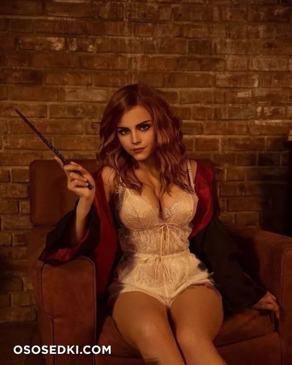 Kalinka Fox - Hermione Granger - 23