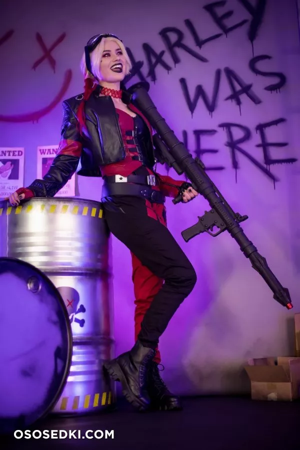 Nichameleon | Harley Quinn - 137