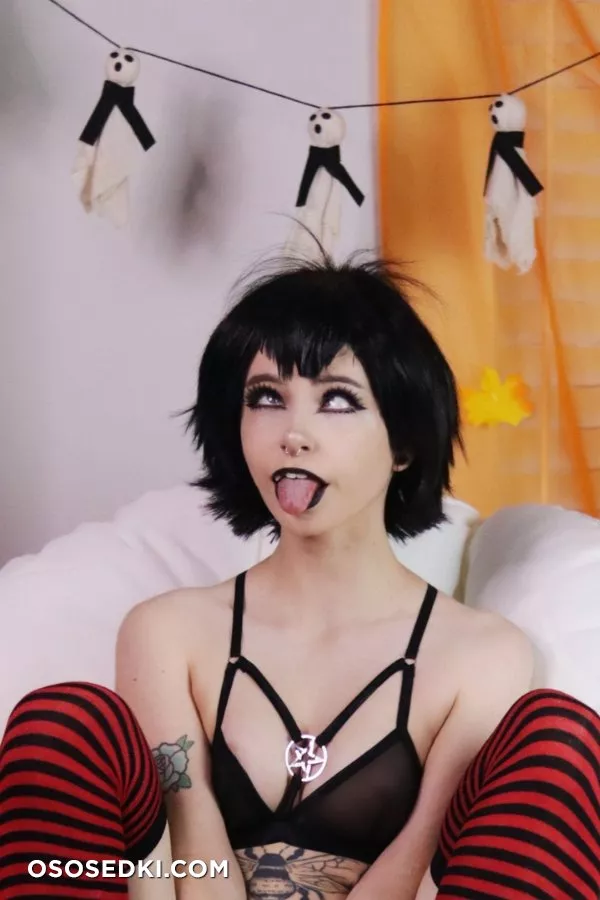 Rusty Fawkes | Mavis - 16