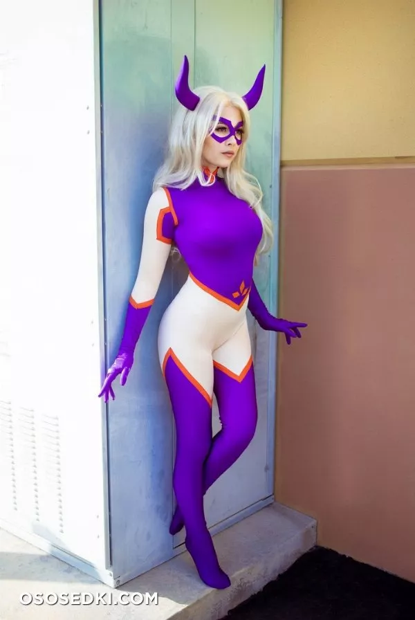 Hendo Art | Mount Lady - 14