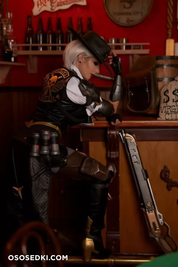 Kate Sarkissian | Ashe (Overwatch) - 11