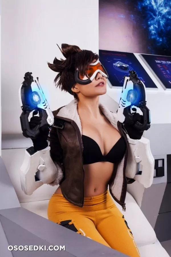 Kalinka Fox | Tracer - 4