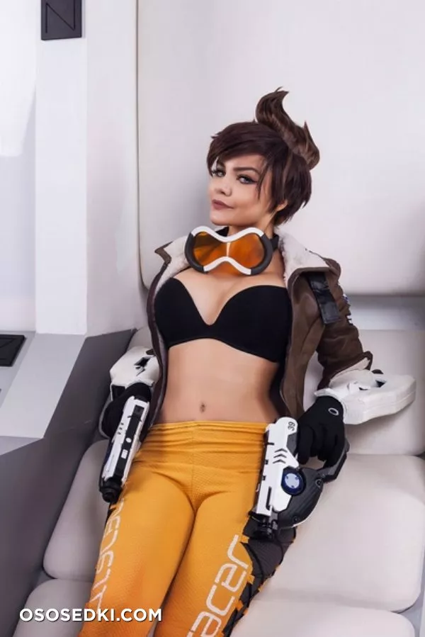 Kalinka Fox | Tracer - 6