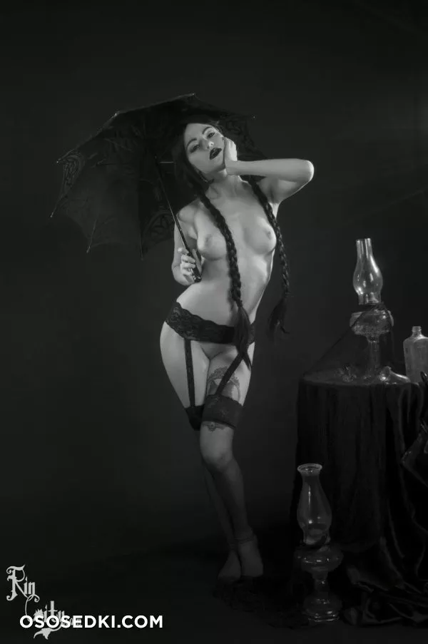 Rin City | Wednesday Addams - 35