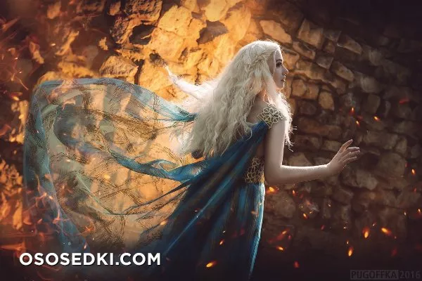 Milena Hime | Daenerys - 4