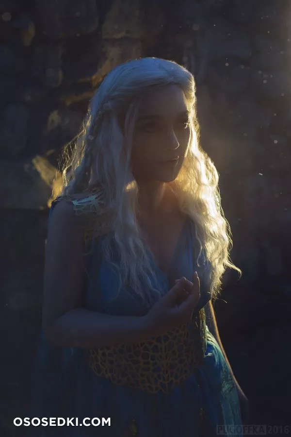 Milena Hime | Daenerys - 12