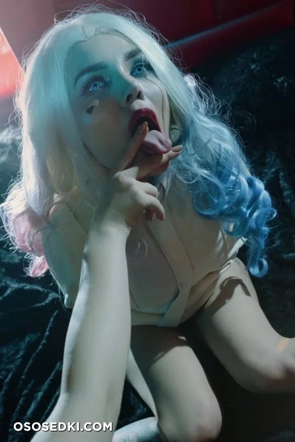 Kalinka Fox - Harley Quinn - 65