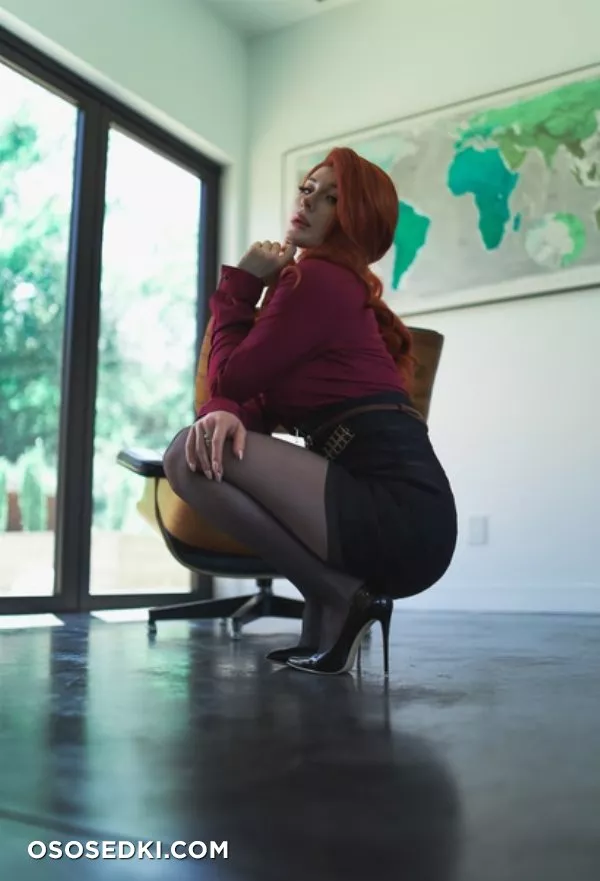 Jenna Lynn Meowri - 42