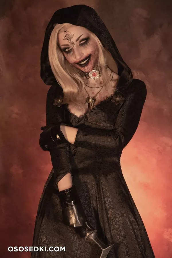 ShiroKitsune | Resident Evil | Bela Dimitrescu - 4