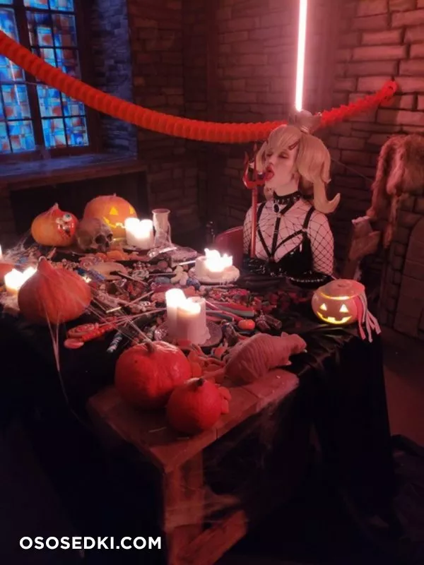Bowsette from New Super Mario Bros - 12