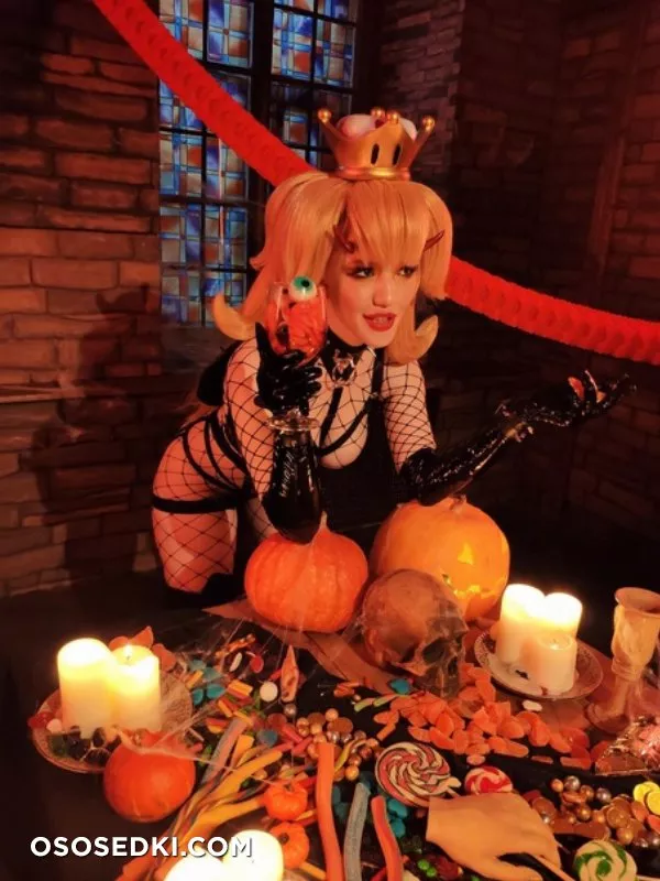 Bowsette from New Super Mario Bros - 13