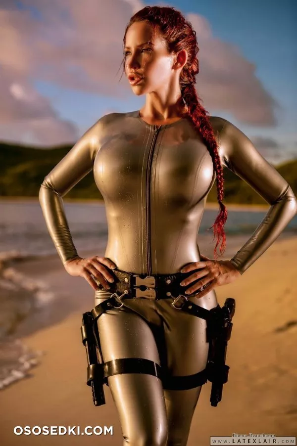 Biаnса Bеаuсhаmр | Lara Croft - 48
